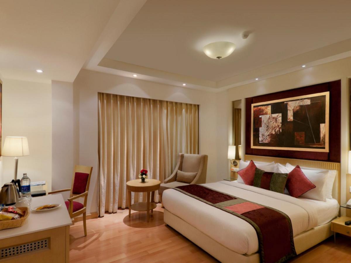 Inde Hotel Vista Woods,Sector-45 Gurgaon Buitenkant foto