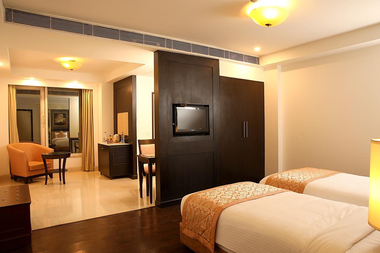 Inde Hotel Vista Woods,Sector-45 Gurgaon Buitenkant foto