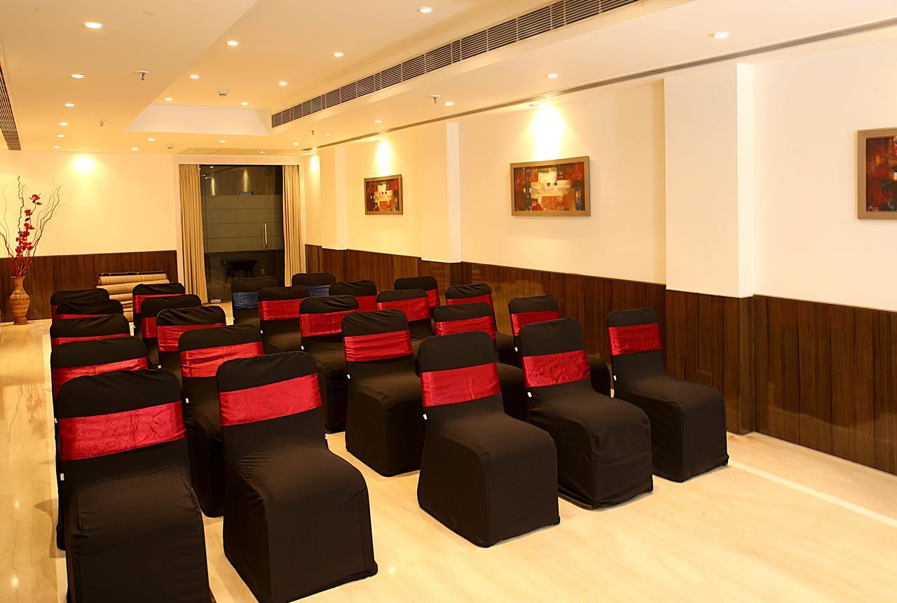 Inde Hotel Vista Woods,Sector-45 Gurgaon Buitenkant foto