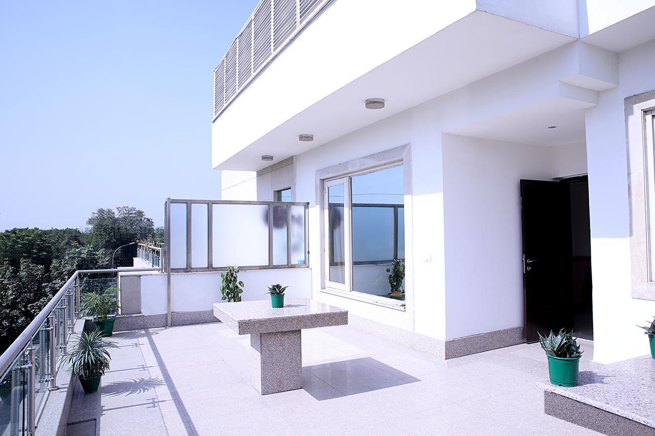 Inde Hotel Vista Woods,Sector-45 Gurgaon Buitenkant foto