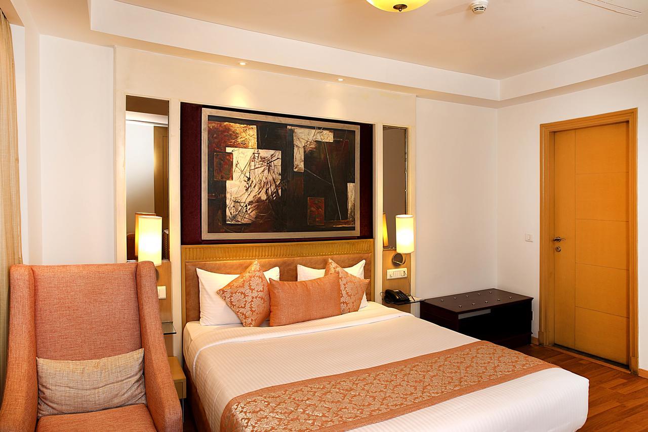 Inde Hotel Vista Woods,Sector-45 Gurgaon Buitenkant foto