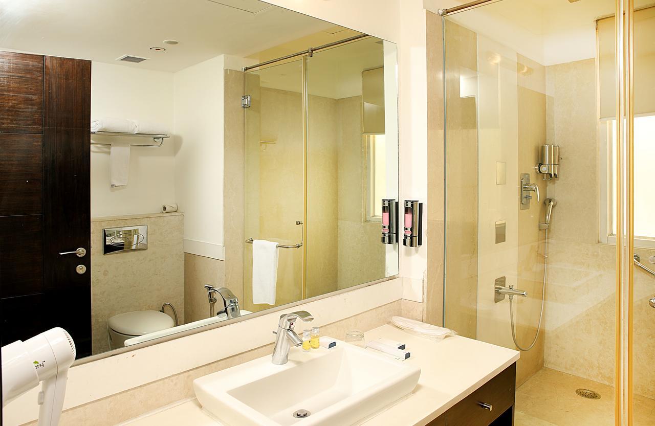 Inde Hotel Vista Woods,Sector-45 Gurgaon Buitenkant foto