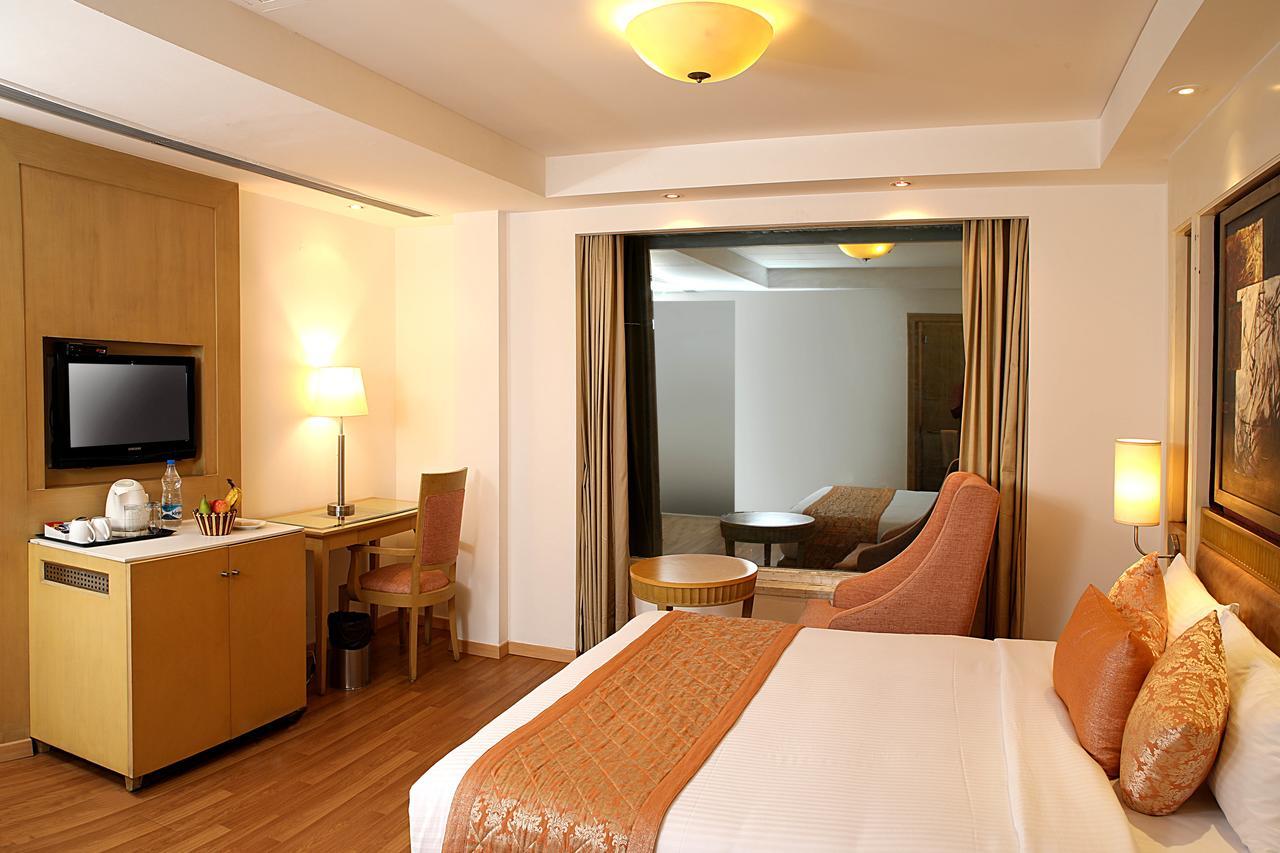 Inde Hotel Vista Woods,Sector-45 Gurgaon Buitenkant foto